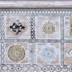 146 cm breite Truhe in Antikweiß mit Bronze - Abraham^Wohnen Discount