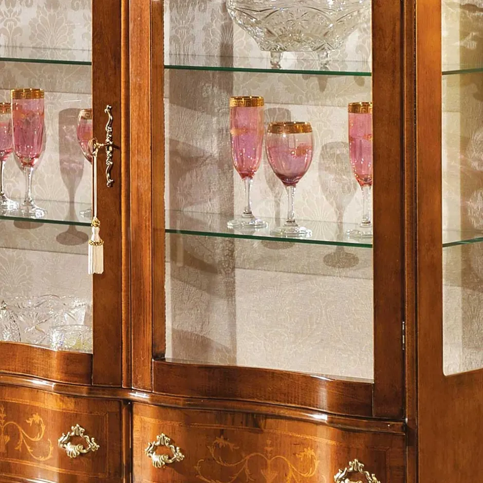 Barock Vitrine 2-türig Agosto mit Nussbaum Furnier^Wohnen Outlet