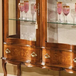 Barock Vitrine 2-türig Agosto mit Nussbaum Furnier^Wohnen Outlet