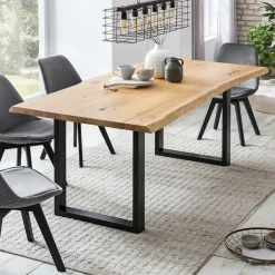 Wohnen Baumkante Esszimmertisch aus Eiche - Selvina