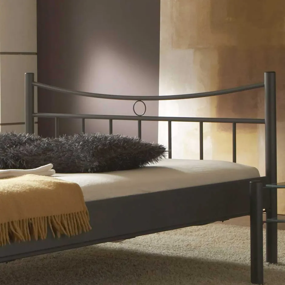 Wohnen Bett Regina aus Metall