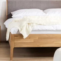 Bettgestell aus Holz Wildeiche Honig - Nicono^Wohnen New
