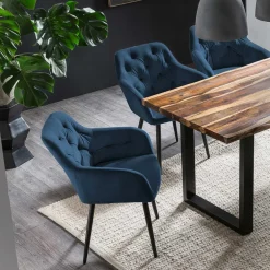 Wohnen Charmanter Armlehnenstuhl mit Samt in Blau - Coridar