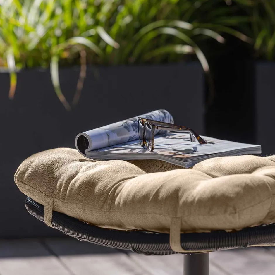 Wohnen Drehbarer Hocker mit Tellerfuß in Schwarz - Zavamanco