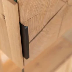 Eichenholz Hängevitrine mit Hirnholz Applikation - Deruta^Wohnen Online