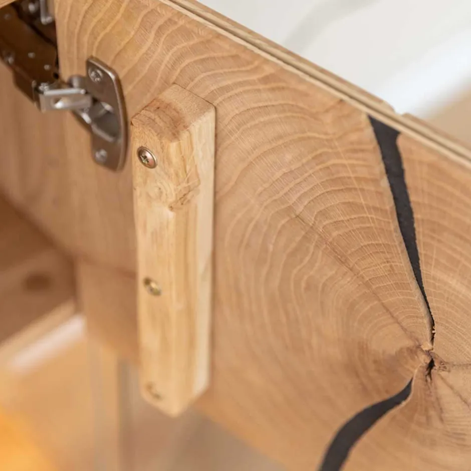 Wohnen Eichenholz Vitrine mit Hirnholz Applikation - Deruta