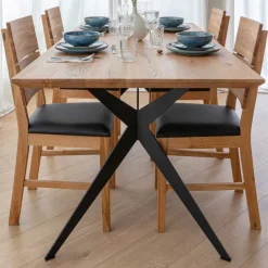 Eleganter Esszimmertisch aus massivem Eichenholz - Licium^Wohnen Clearance