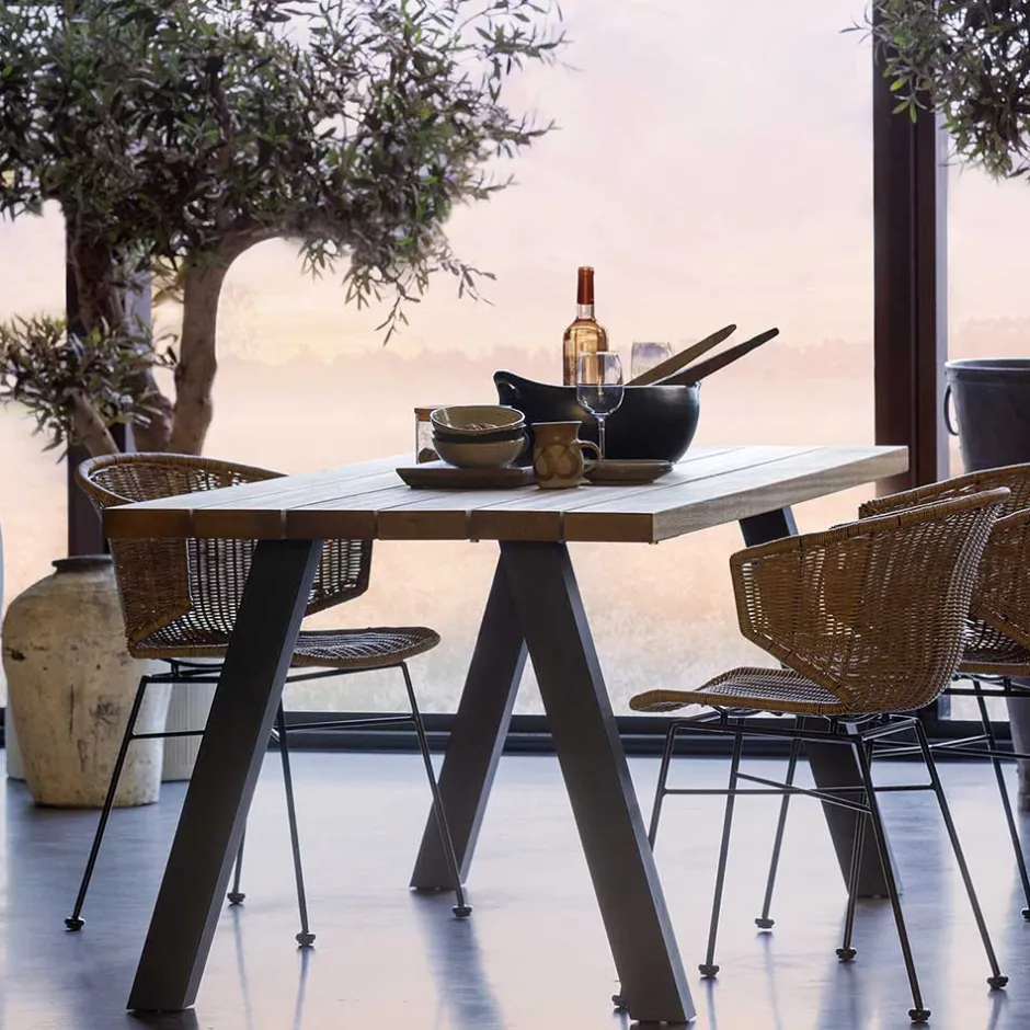 Esszimmertisch aus Abachi Holz - Charme^Wohnen