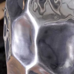 Fassförmiger Designtisch aus Aluminium - Herri^Wohnen Online