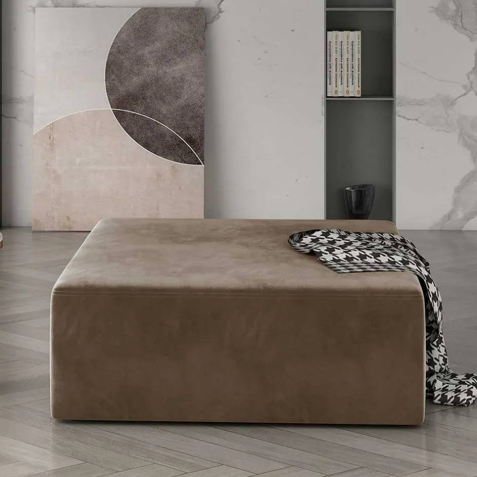 Wohnen Hellbrauner Couchhocker in quadratischer Form - Aschau