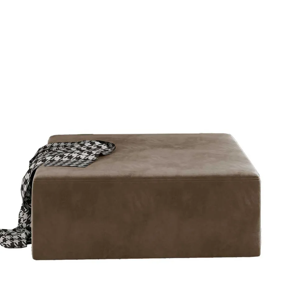 Wohnen Hellbrauner Couchhocker in quadratischer Form - Aschau