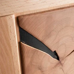 Highboard mit Glaseinsatz aus geölter Kernbuche - Sarosca^Wohnen Discount