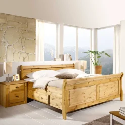 Holzbett Corabia mit Nachtkommoden (dreiteilig)^Wohnen Discount