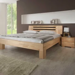 Wohnen Kernbuche Bett Issiaco und zwei Nachtschränke (dreiteilig)