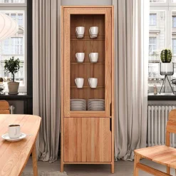 Kernbuche Vitrine in modern-elegantem Look - Lana^Wohnen Discount