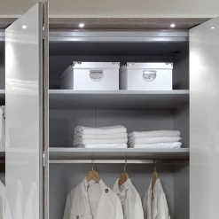 Wohnen Kleiderschrank mit Passepartout & LED Licht - Empresian