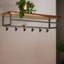 Wohnen Kompakte Wandgarderobe aus Nussbaum massiv - Ilona