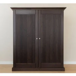 Wohnen Kompakter Kleiderschrank im Modern-Country-Style - Nauizia