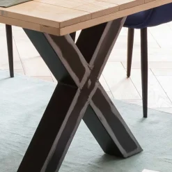 Markanter Esszimmertisch aus Recyclingholz Fichte - Giurgia^Wohnen Outlet