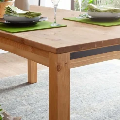 Massiver Tisch in Eiche gebeizt & geölt - Filedria^Wohnen Outlet