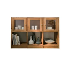 Wohnen Massivholzregal Levronia mit Glastüren