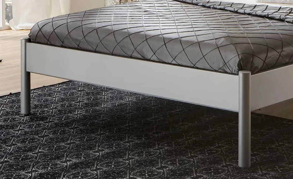 Wohnen Metallbett Monica aus Gusseisen