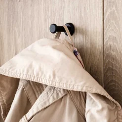 Modernes Garderobenpaneel mit Hutboden & Stange - Baiamare^Wohnen