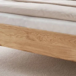 Wohnen Modernes Holzbett in Wildeichefarben - Dizamora