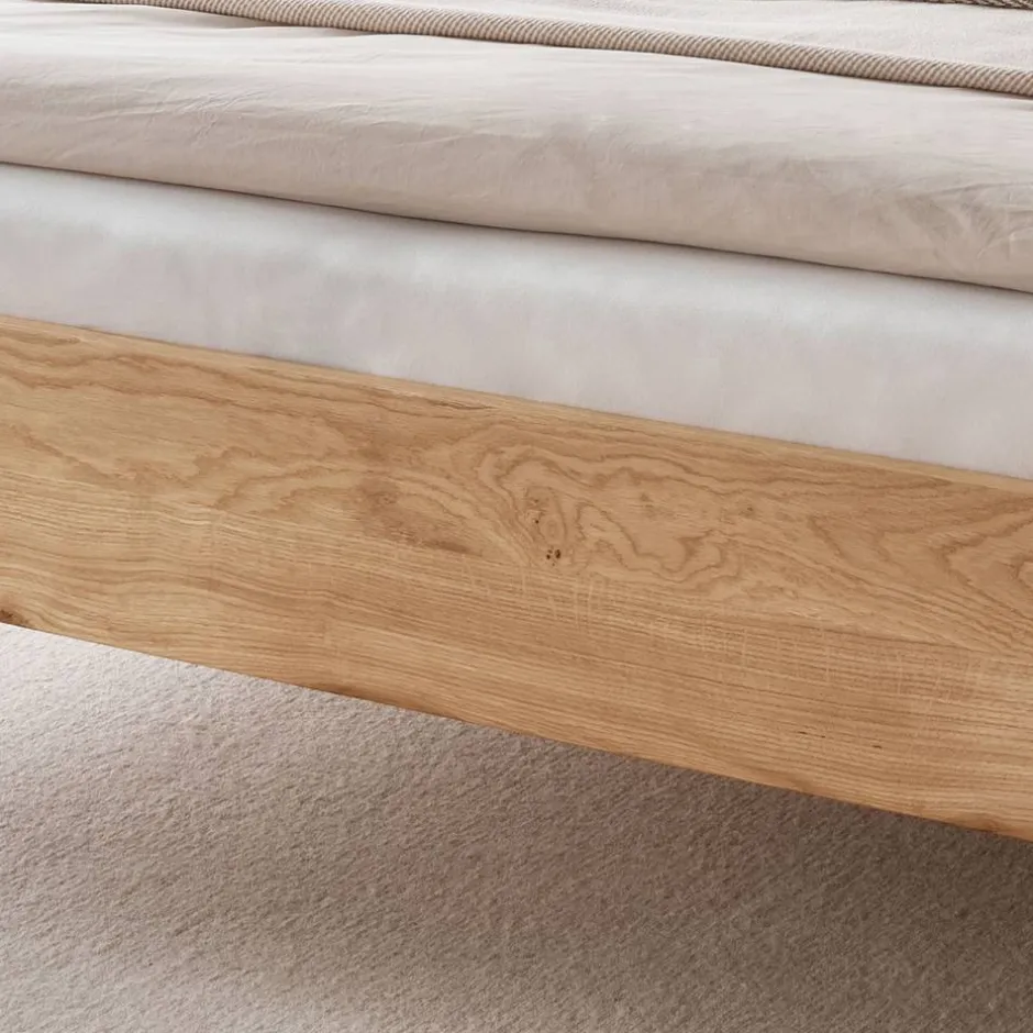 Wohnen Modernes Holzbett in Wildeichefarben - Dizamora