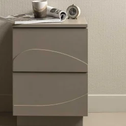 Nachtschrank aus Kiefer in Schlammfarben - Ophra^Wohnen Clearance