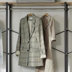 Offener Kleiderschrank mit sechs Schubladen - Redeca^Wohnen