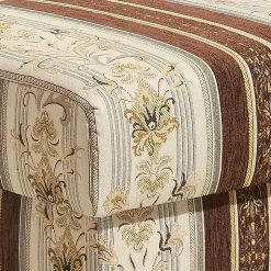 Ohrenbackensessel mit Streifen und Ornamenten - Etrinas^Wohnen