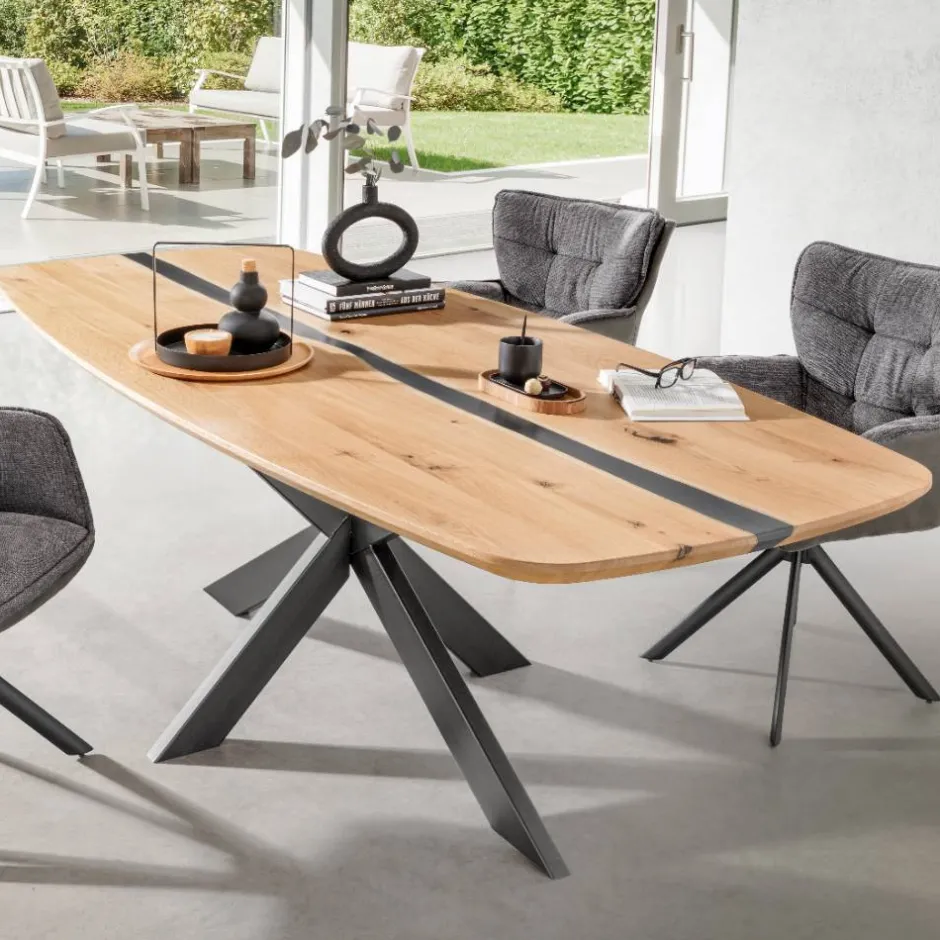 Wohnen Ovaler Wildeichetisch mit Epoxid-Harz-Einlage - Tyvoria