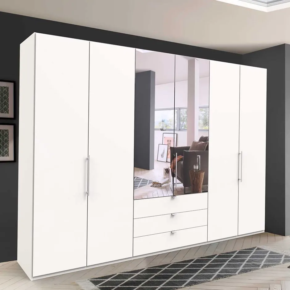 Praktisch aufgeteilter Kleiderschrank in Weiß - Donpiave^Wohnen New