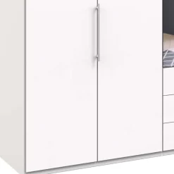 Praktisch aufgeteilter Kleiderschrank in Weiß - Donpiave^Wohnen New