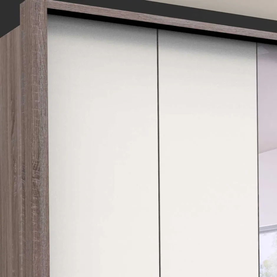 Schlafzimmerschrank mit Metallgriffen - Tivierto I^Wohnen Sale