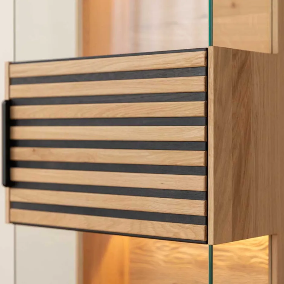 Wohnen Schmale Massivholz Vitrine mit LED Beleuchtung - Eribella
