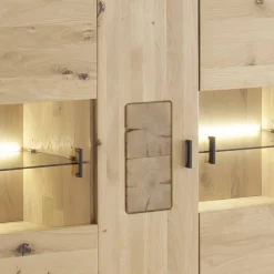 Schrankvitrine aus hellem Asteiche Massivholz - Losiamos^Wohnen Best