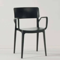 Wohnen Stapelbare Armlehnenstühle aus PP - Heraklion (4er Set)