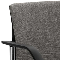 Wohnen Stapelbarer Armlehnenstuhl in Grau Stoff - Lovanna