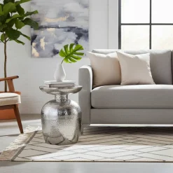 Wohnen Stylischer Metalltisch mit Vasen Design - Myranga