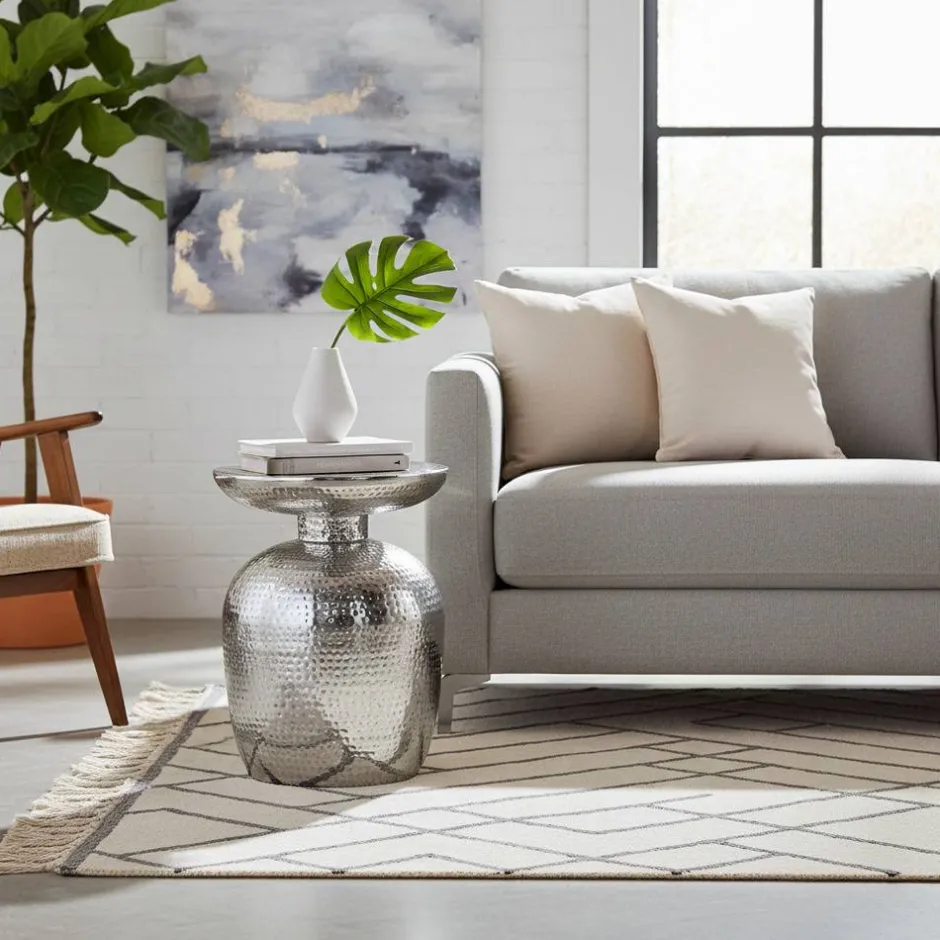 Wohnen Stylischer Metalltisch mit Vasen Design - Myranga