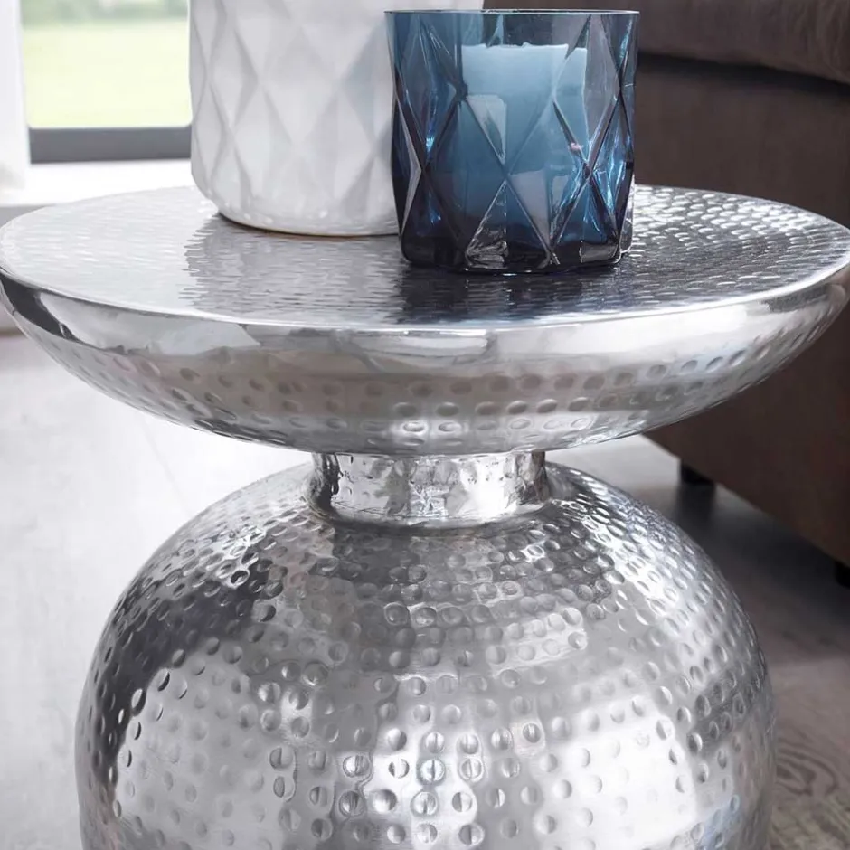 Wohnen Stylischer Metalltisch mit Vasen Design - Myranga