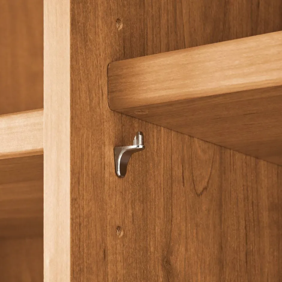 Wohnen Teilmassiver Schrank mit sieben Türen - Hung