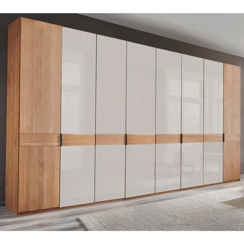 8-türiger Schrank in Erle teilmassiv - Dilacco^Wohnen Online