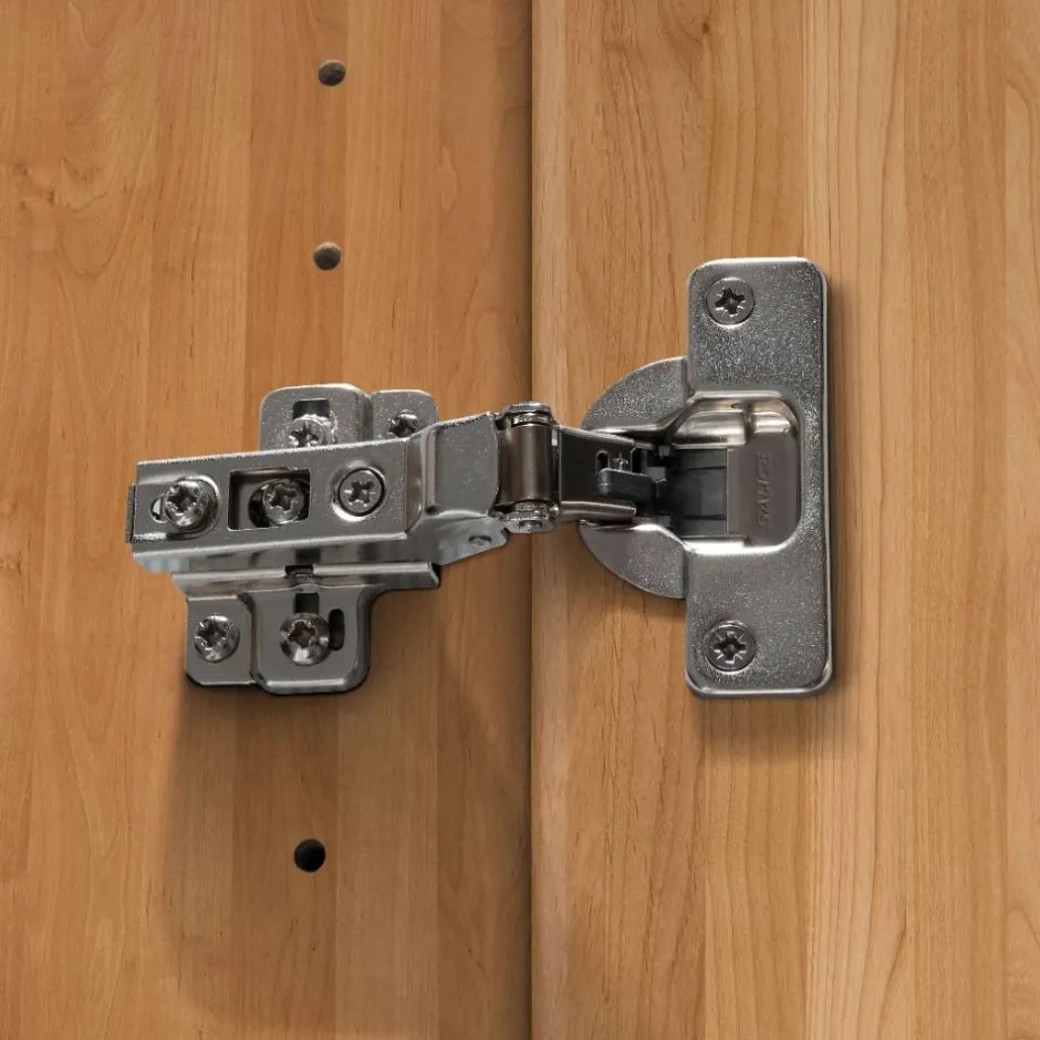 8-türiger XXL-Kleiderschrank in Erle - Angelina^Wohnen Hot