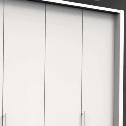 Weißer Schrank mit zwei Falttüren & Tür - Donpiave^Wohnen Online