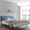 Weißes Designbett mit Polsterkopfteil in Blau - Giralna^Wohnen Online