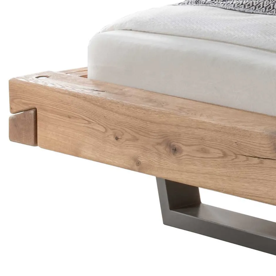 Wohnen Wildeiche Balkenbett in Schwebeoptik Iloventa mit Metallkufen Industrial