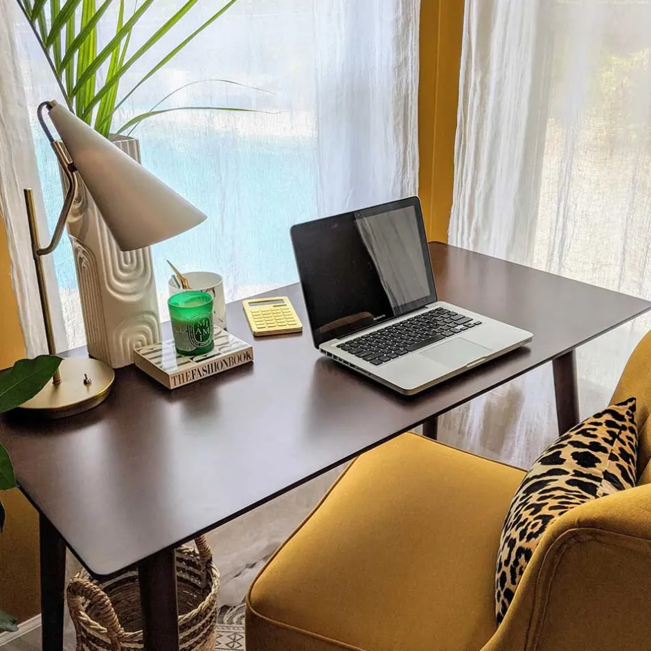 Wohnen 121x60cm Schreibtisch in Walnuss - Despelin